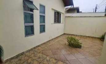 Imagem: Casa de rua - / Residencial / Aparecida