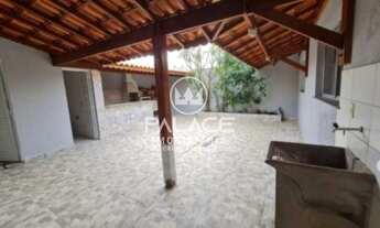 Imagem 2: Casa de rua : / Residencial / Residencial São Pedro