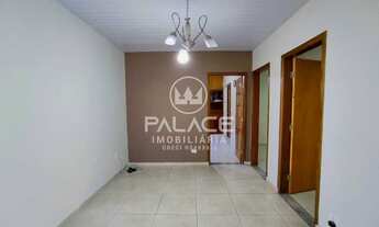 Imagem 7: Casa de rua : / Residencial / Verde