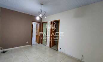 Imagem 6: Casa de rua : / Residencial / Verde