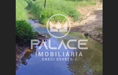 Imagem 3: Sítio documentado na beira da estrada entre Charqueada e São Pedro, SP