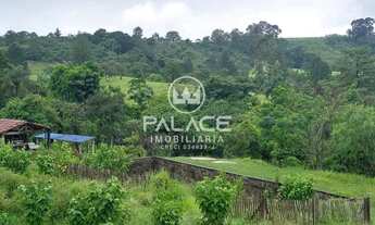 Imagem 2: Sitio Documentado!!, 1 dormitório, 1 banheiros, 89000M² de Área Construída, 89000M² de Áre