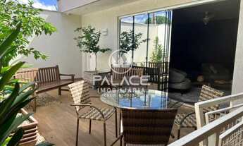 Imagem: Casa de rua - / Residencial / Centro