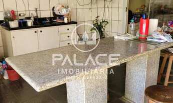 Imagem 4: Casa de rua - / Residencial / Santa Terezinha