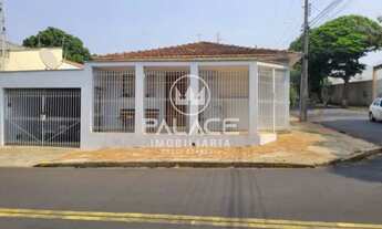 Imagem: Casa de rua - Térrea / Residencial / Piracicamirim