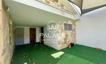 Imagem: Casa / Comercial / Centro