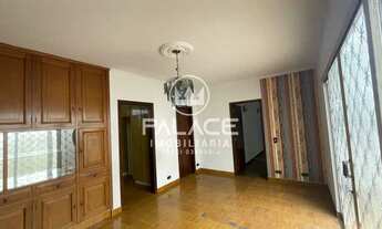 Imagem: Casa de rua / Residencial / Alto