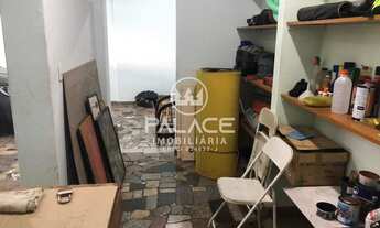 Imagem 3: Casa de rua : Sobrado / Residencial / Centro