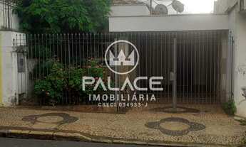 Imagem: Casa de rua / Residencial / Centro