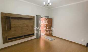 Imagem 3: Casa de rua : / Residencial / Castelinho