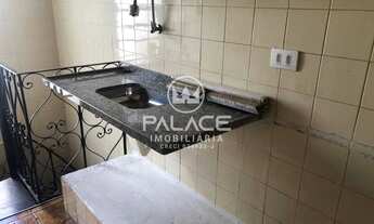 Imagem 3: Casa de rua : / Residencial / Alto