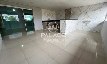 Imagem 3: Casa de rua : Sobrado / Residencial / Santa Terezinha