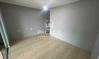 Imagem 6: Casa de rua : Sobrado / Residencial / Santa Terezinha