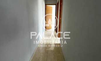 Imagem 7: Casa de rua : Sobrado / Residencial / Santa Terezinha