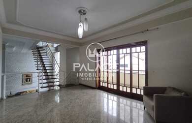 Imagem 7: Casa de rua : / Residencial / Alto