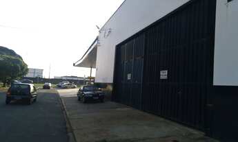 Imagem 2: Box-Garagem para alugar por RS 1.500,00-mês - Vila Areião - Piracicaba-SP