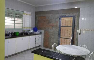 Imagem 3: Casa com 4 dormitórios à venda, 300 m² por RS 510.000 - Santa Cecília - Piracicaba-SP