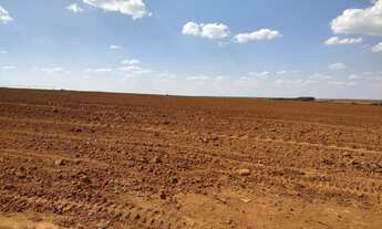 Imagem 4: Fazenda com 50 dormitórios à venda, 23000000 m² por RS 200.000.000 - Zona Rural - Araxá-MG