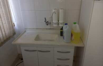 Imagem 5: Salão Sobreloja com excelente espaço, bem localizado, com 2 wc, balcão e cozinha, muito cl