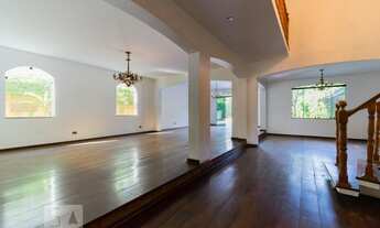 Imagem 2: Casa à Venda - Alto de Pinheiros, 4 Quartos, 483 m2