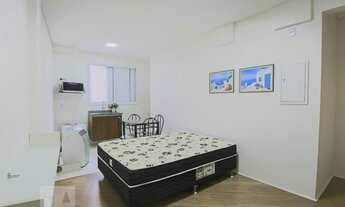 Imagem 2: Apartamento à Venda - Centro, 1 Quarto, 28 m2