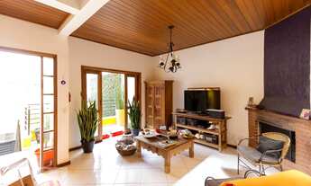 Imagem: Casa à Venda - Panamby, 3 Quartos, 240