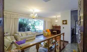 Imagem: Casa à Venda - Bosque da Saúde, 4 Quartos