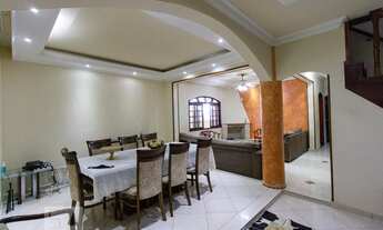 Imagem: Casa à Venda - Artur Alvim, 6 Quartos