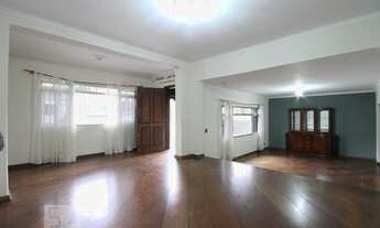 Imagem: Casa à Venda - Bosque da Saúde, 4 Quartos