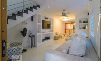 Imagem: Casa à Venda - Bosque da Saúde, 3 Quartos