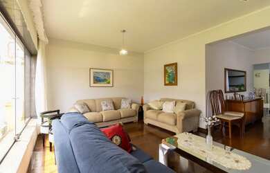 Imagem 2: Casa à Venda - Bosque da Saúde, 5 Quartos, 180 m2