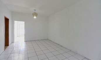 Imagem: Casa à Venda - Artur Alvim, 5 Quartos