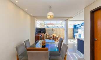 Imagem 3: Sobrado aconchegante no bairro Lindóia – Curitiba/PR