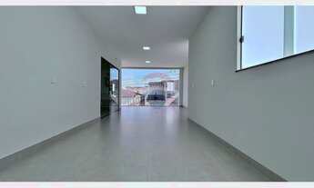 Imagem 2: Espaço Comercial Moderno no Centro de Porto Seguro — Ideal para Profissionais da Saúde