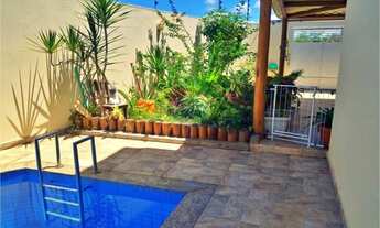 Imagem 2: Aluguel: Casa com Piscina, 3 Quartos e Localização Privilegiada – Porto Seguro