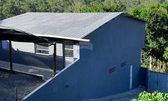 Imagem 3: Casa 3 em 1: Duas Casas Geminadas, Depósito Espaçoso e Muito Mais!