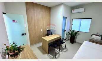 Imagem: Espaço Comercial Moderno no Centro de Porto