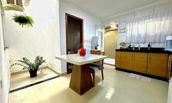 Imagem: Casa Duplex Mobiliada com Vista Parcial