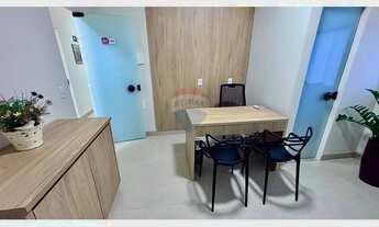 Imagem 6: Espaço Comercial Moderno no Centro de Porto Seguro — Ideal para Profissionais da Saúde