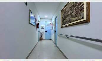 Imagem 4: Espaço Comercial Moderno no Centro de Porto Seguro — Ideal para Profissionais da Saúde