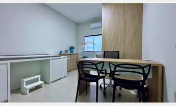 Imagem 7: Espaço Comercial Moderno no Centro de Porto Seguro — Ideal para Profissionais da Saúde