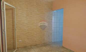 Imagem 2: Casa à Venda no Jardim Ana Guilherme, 02 dormitórios