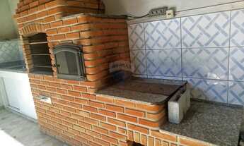 Imagem 6: Casa com 4 quartos, 1 suíte, 6 banheiros e salão comercial. Localizada no Central Parque S