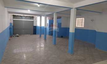 Imagem 2: Salão Comercial com 02 casas. Excelente localização!