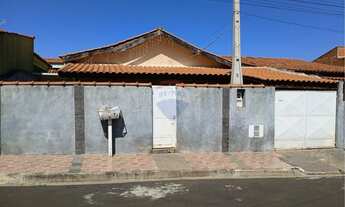 Imagem 2: Casa com 3 Quartos à Venda no Jardim Vera Lucia - REMAX