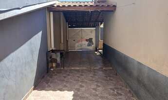 Imagem 5: Casa com 3 Quartos + Edícula no Jardim Vera Lucia - REMAX