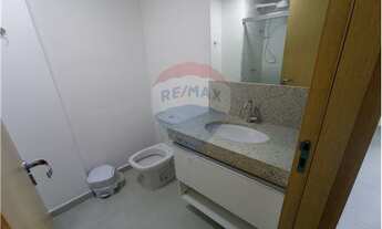 Imagem 6: Studio com planejados, box e fogão de indução