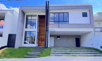 Imagem: Casa de Alto Padrão em Condomínio Fechado