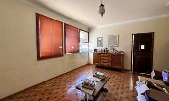 Imagem 5: Casa com 5 quartos no Bairu – Ótima para reforma ou novo empreendimento