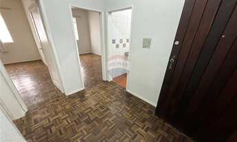 Imagem 2: Excelente apartamento com 2 quartos, sala, cozinha com armário, lavanderia, banheiro socia